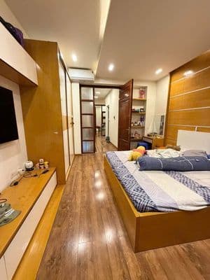 Cho thuê nhà mặt tiền kinh doanh Mễ Trì Hạ, 5 tầng, 26tr