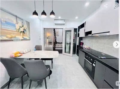 Cho thuê nhà 45m² x 6 tầng, Trích Sài, Tây Hồ, full nội thất
