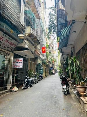 Cho thuê nhà Trần Quốc Hoàn, Cầu Giấy, ô tô tránh, kinh doanh