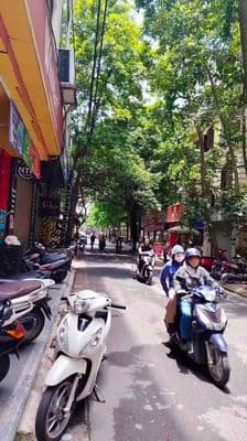Cho thuê nhà mặt phố Khuất Duy Tiến, Thanh Xuân, 50m2, kinh doanh