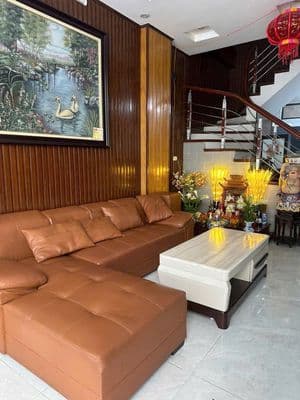 Cho thuê nhà lâu dài Nguyễn Văn Cừ, Long Biên - 42m2, 4PN