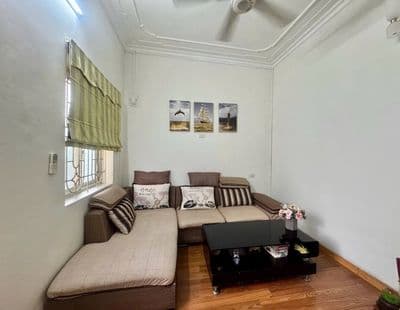 Cho thuê nhà phố Đội Nhân, Ba Đình, full nội thất