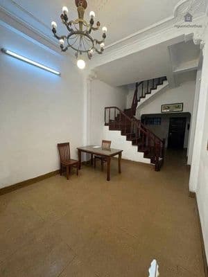 Cho thuê nhà Nguyễn Chí Thanh, Đống Đa, 40m2 x 4 tầng