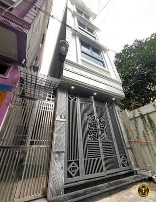 Bán nhà Nguyễn Công Trứ, Hà Đông, lô góc, ô tô đỗ cổng