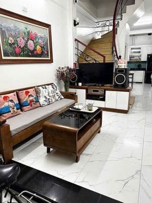 Cho thuê nhà 40m2 Trần Cung, Bắc Từ Liêm, full nội thất