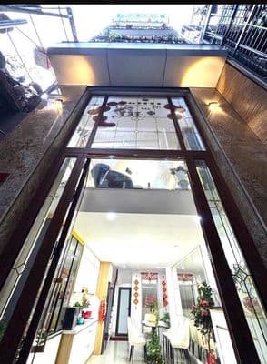 Bán nhà 7 tầng full nội thất Đống Đa, gần Hồ Ba Mẫu