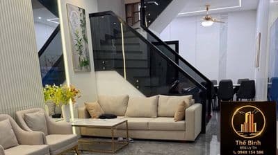 Nhà đẹp ở ngay Vương Thừa Vũ, ô tô đỗ cửa, hơn 13 tỷ
