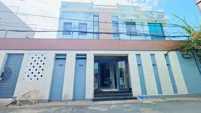 Nhà 140m² Ngô Văn Sở, Dĩ An - Full Nội Thất, Giá 6.2 Tỷ