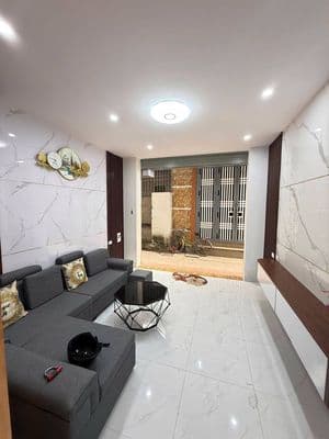 Cho thuê nhà 5 ngủ ngõ 219 Vĩnh Hưng, Hoàng Mai, 11 triệu