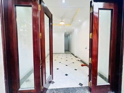 Cho thuê nhà nguyên căn 6 tầng thang máy, Tự Đình, 13 triệu