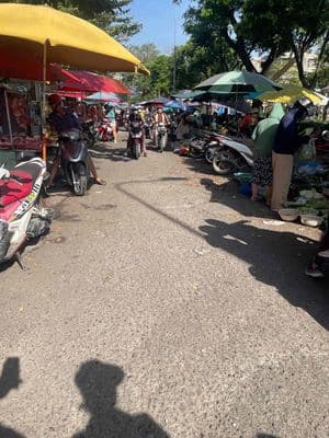 Cho thuê vỉa hè mặt bằng chợ Thanh Đa