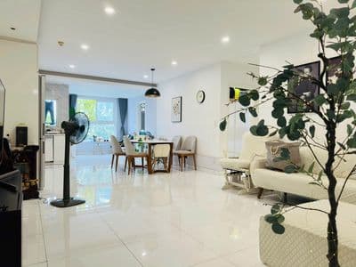 Cho thuê Căn góc CC Tân Phước view đẹp,, trung tâm Quận 11