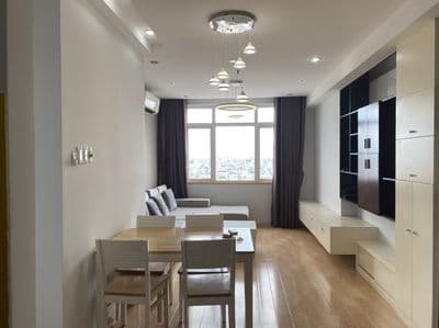 Cho thuê căn hộ chung cư Ngô Gia Tự, Q10, 70m2, 2pn, 2wc, 10tr