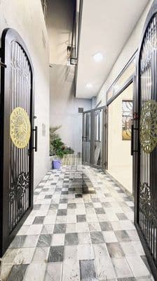 Nhả có sân 3 phòng Quận 4