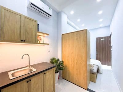 Studio full nt- mới- thang máy ngay đh bách khoa- huflit- ueh