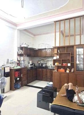 Cho thuê nhà 2 tầng đường nguyễn thi gần skyline, materi, loteemar