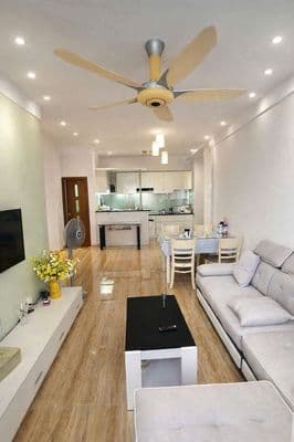Cho thuê penthouse chung cư vạn đô q4 - 3pn 3wc 136m2 giá 20tr