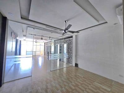 Cho thuê nhà 3 tầng mặt tiền : phạm văn đồng , sơn trà - 50 triệu