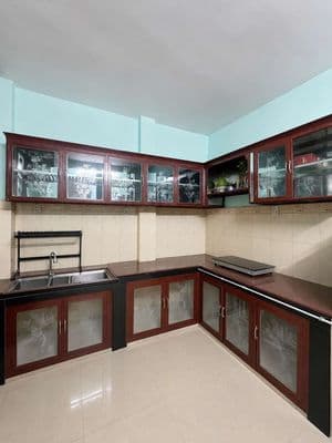 Cho thuê nhà 8 triệu, bình trị đông 1 sec hẻm xe hơi, 2pn