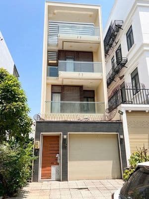 Nhà 3 Lầu 4 Phòng, sân rộng 400m2 khu Lê Văn Thịnh giá chỉ 28TR