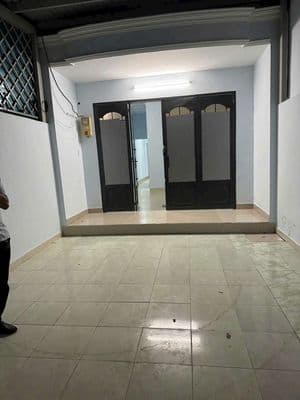 Nhà giá rẻ 1 xẹc hẻm trước nhà 8m ô tô để trong nhà