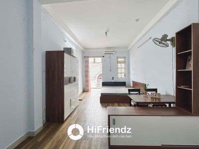 Căn hộ full nội thất có ban công gần CV Đầm Sen - ĐH Hồng Bàng Q11