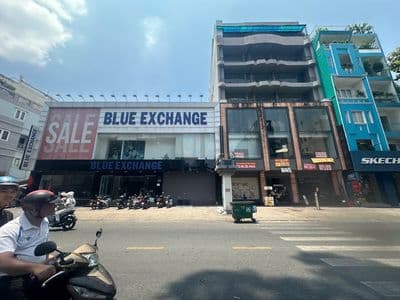Cho thuê mặt bằng nguyễn trãi – 20m x 20m (trệt 1 lầu) gía 180tr