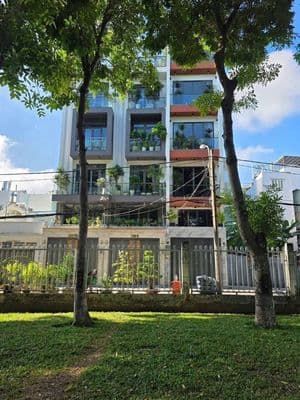 Cho thuê nhà mt full nội thất có thang máy 6pn 7wc mt ds19 p8 gò vấp