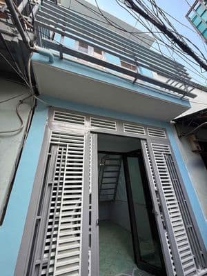 Nhà 2 tầng mới đẹp – giá 2.39 tỷ 20m²