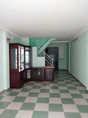 Nhà hẻm xe hơi đậu cửa Phan Huy ích 4x18m 1 lầu 2pn