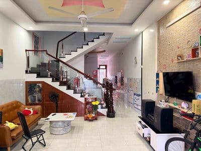 Bán nhà hoàn thiện trên DL15, khu Mỹ Phước 3, gia đình về quê