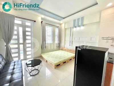 Cho thuê studio ban công full nội thất ngay emart phan huy ích