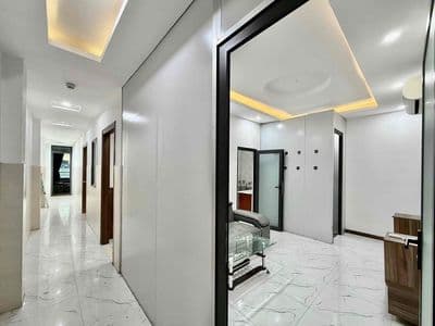 Cho thuê 2pn ngay đại học văn lang có thang máy
