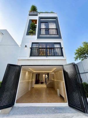 Nhà bên trường học DT:5.5x13M, Lửng, 2 Lầu, 3PN, Sân thượng, Gara xe