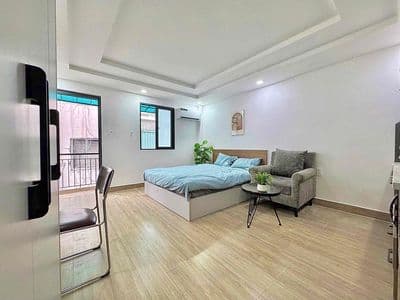 Cho thuê căn hộ balcony-thang máy mới 100%-chợ Bến Thành - Takashimaya