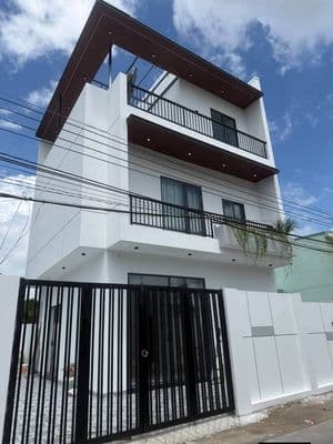 Nhà Phú Mỹ 1 trệt 1 lầu 1 tum, 4.35 tỷ
