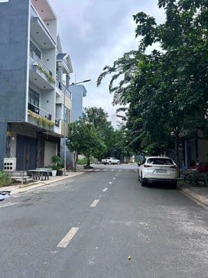 Nhà góc 2 mặt tiền An Phú, Lê Thị Trung, 82m2, 4 lầu