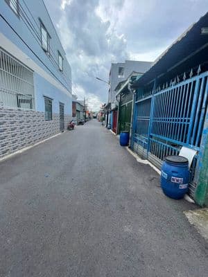Nhà cấp 4 sổ riêng gần chợ Đoàn Thị Kia, Bình Dương