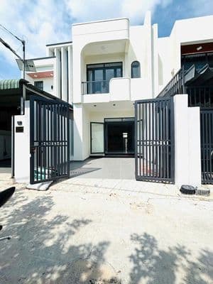 Nhà 2 Mặt Tiền 2 Tầng Gần KDC Hiệp Thành 3, Thủ Dầu Một, Bình Dương