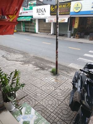 Cho thuê vỉa hè bán đem đi