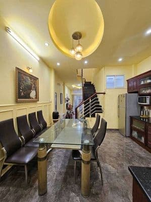 Hòa bình – đầm sen – 4 tầng, 6 phòng – chỉ 8.999 tỷ. 4x18m.