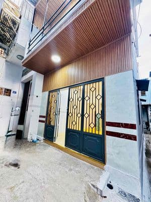 bán nhà ngay trung tâm sầm uất cần thơ , hộ khẩu cho con đi học
