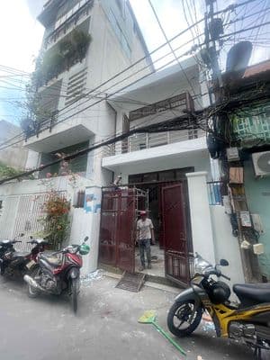 Cho thuê nhà hẻm xe tải trệt lầu 3pn 2wc 4.5m x 14m