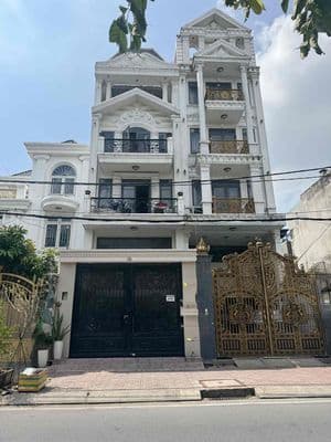 Nhà 5tầng vị trí đỉnh hạ 2tỷ nhỉnh 16tỷ ngay chung cư osimi lê đức thọ