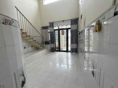 Nhà mới đẹp tl37 2pn 1 phòng thờ giá 6 triệu