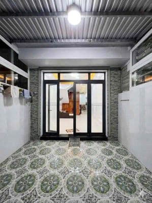 Nhà nguyên căn nội thất cơ bản sát q7