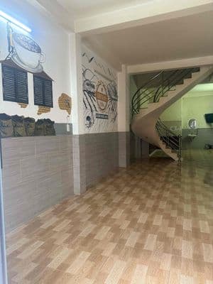 nhà mặt tiền hẻm xe hơi