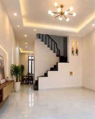 Cho thuê nhà 3 tầng MẶT TIỀN Mới Sơn Sửa. Gần ngã 3 Đông Quang- Q.12