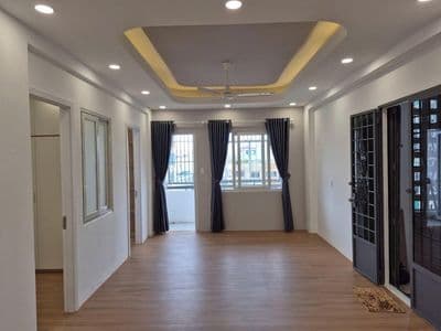 Chung Cư Phan Xích Long-2PN/ 70m2, NT cơ bản, giá 10 tr/th