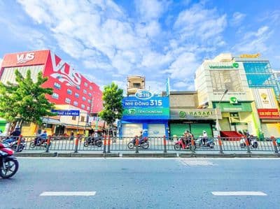 Mặt tiền 657 Quang Trung 9x30m 2 lầu sân thượng